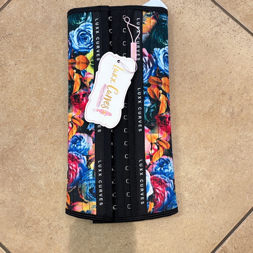 New with tags Luxx Curves Waist Trainer size 3xs, medium torso, roses pattern